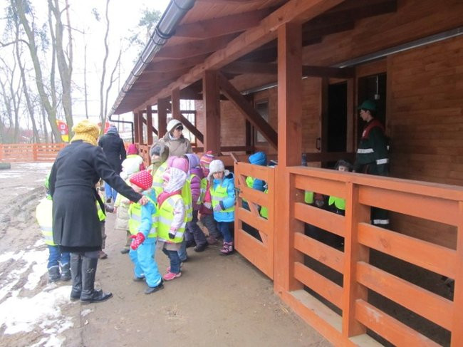 Przedszkolaki w mini-ZOO
