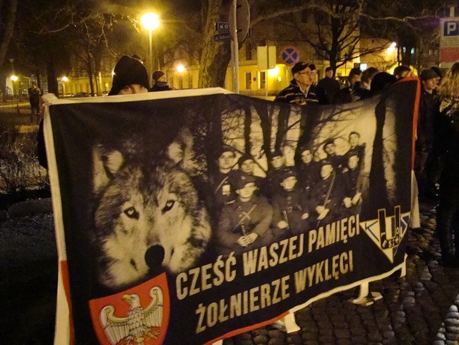 Cześć i chwała bohaterom! (zdjęcia, wideo)