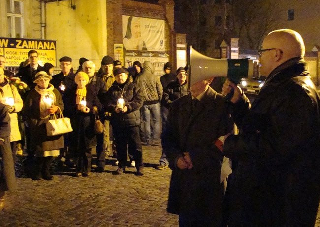 Cześć i chwała bohaterom! (zdjęcia, wideo)