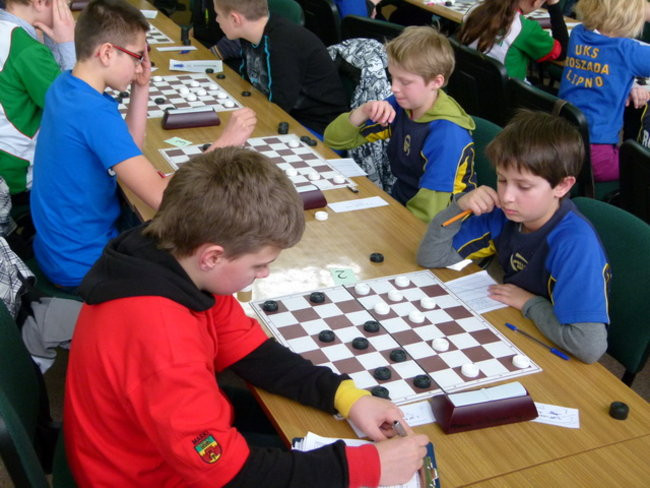 Trzy dni warcabów w Osiecznej (zdjęcia)