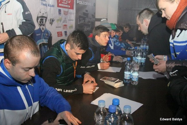 Prezentacja na lotnisku (zdjęcia)