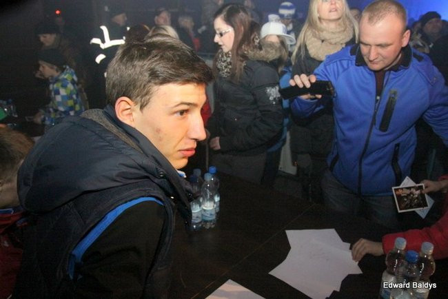 Prezentacja na lotnisku (zdjęcia)