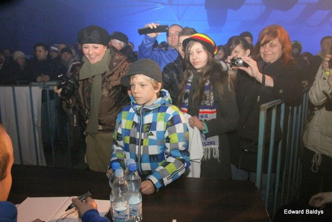 Prezentacja na lotnisku (zdjęcia)