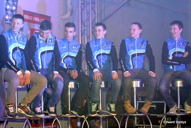 Prezentacja na lotnisku (zdjęcia)