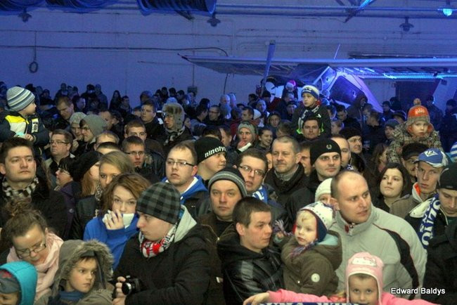 Prezentacja na lotnisku (zdjęcia)