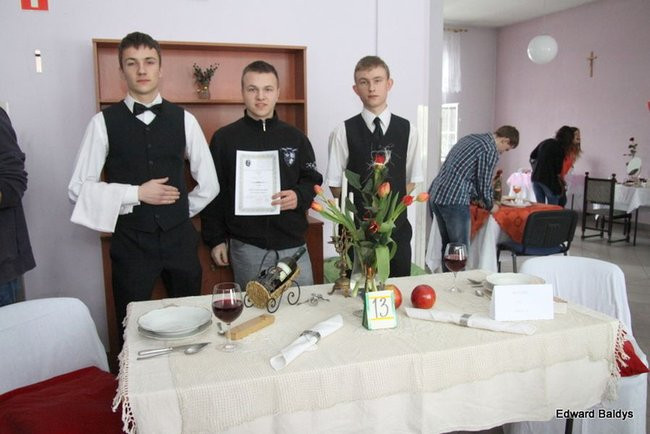 Dziś głosują gimnazjaliści (zdjęcia)