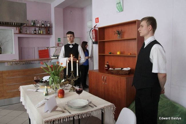 Dziś głosują gimnazjaliści (zdjęcia)