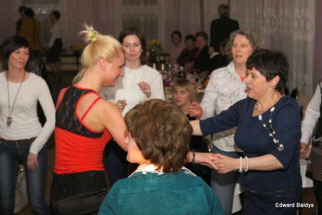 Babska biesiada w Wojnowicach (zdjęcia)