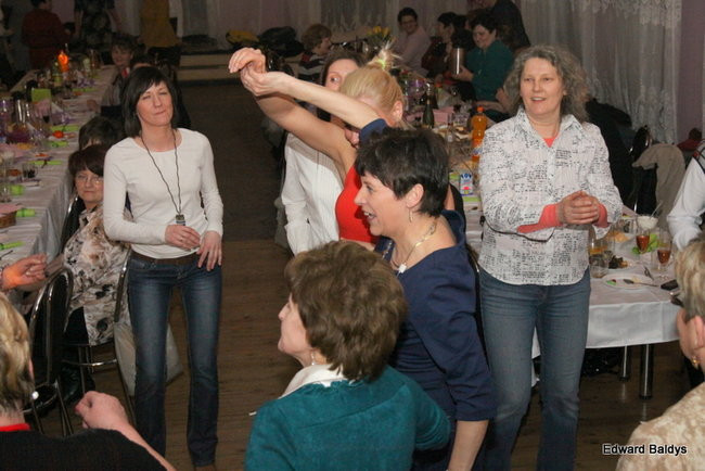 Babska biesiada w Wojnowicach (zdjęcia)