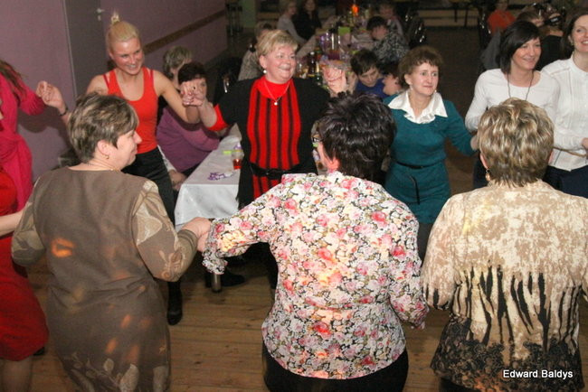 Babska biesiada w Wojnowicach (zdjęcia)