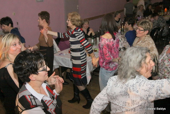 Babska biesiada w Wojnowicach (zdjęcia)