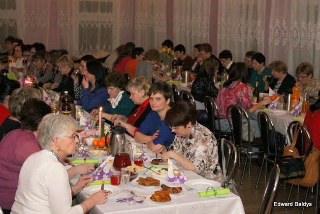 Babska biesiada w Wojnowicach (zdjęcia)