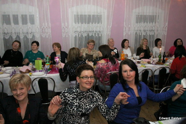 Babska biesiada w Wojnowicach (zdjęcia)