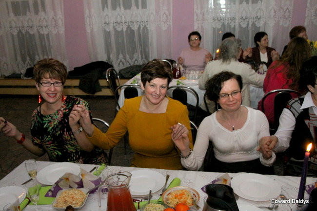 Babska biesiada w Wojnowicach (zdjęcia)