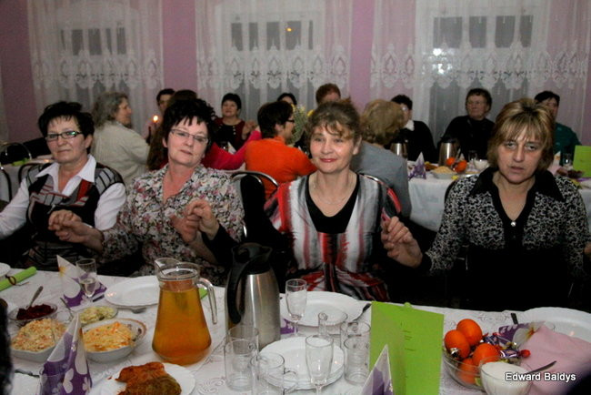 Babska biesiada w Wojnowicach (zdjęcia)