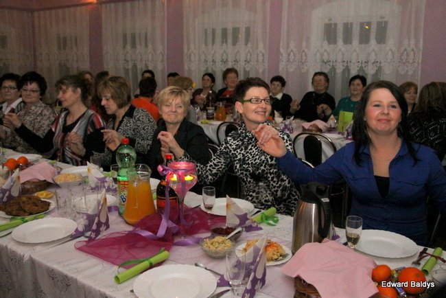 Babska biesiada w Wojnowicach (zdjęcia)