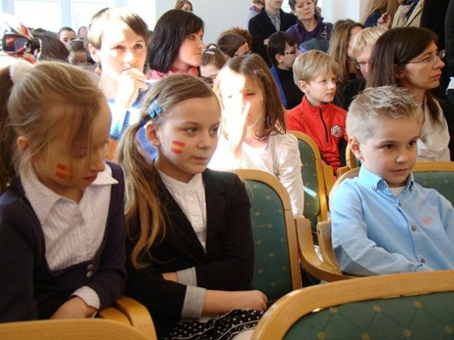 Języki obce znają bardzo dobrze (zdjęcia)