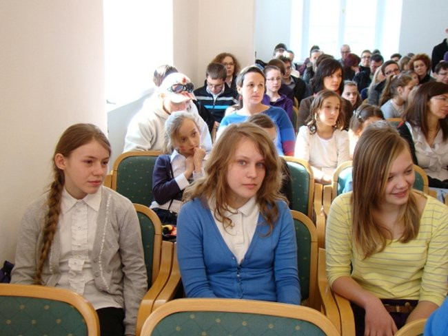 Języki obce znają bardzo dobrze (zdjęcia)