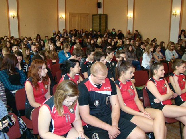 Gimnazjaliści w III LO (zdjęcia)