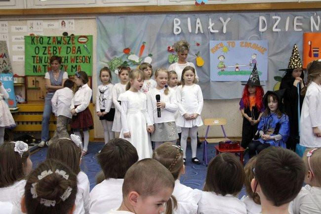 Biały Dzień w przedszkolu (zdjęcia)