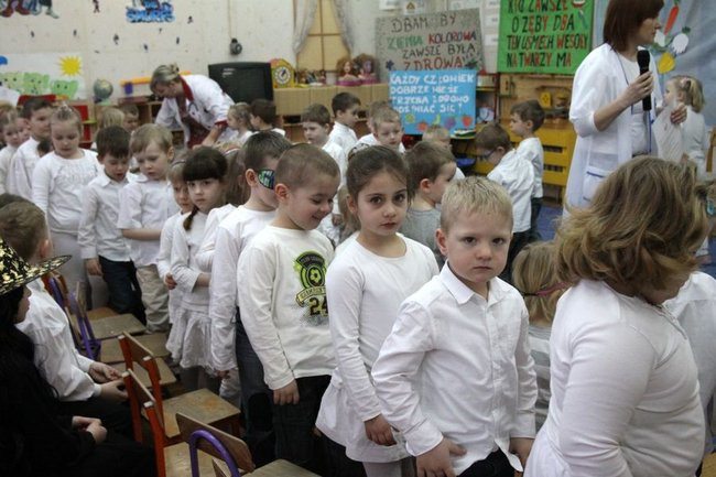 Biały Dzień w przedszkolu (zdjęcia)