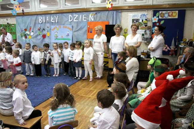 Biały Dzień w przedszkolu (zdjęcia)
