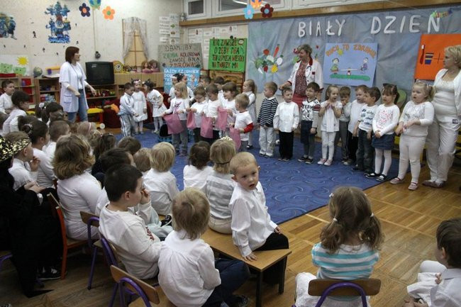 Biały Dzień w przedszkolu (zdjęcia)