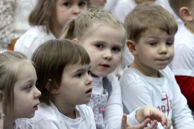 Biały Dzień w przedszkolu (zdjęcia)