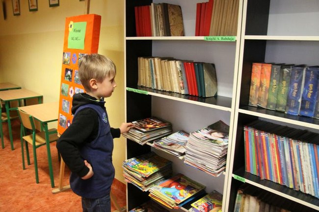 Pasowanie na czytelnika w ?dziesiątce? (zdjęcia)