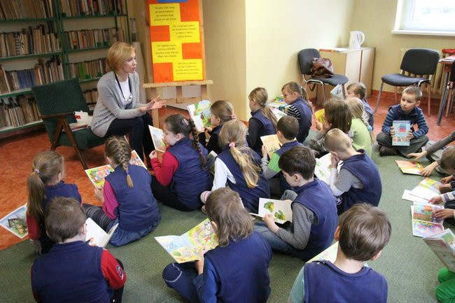 Pasowanie na czytelnika w ?dziesiątce? (zdjęcia)