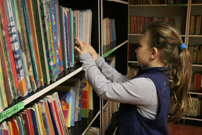 Pasowanie na czytelnika w ?dziesiątce? (zdjęcia)