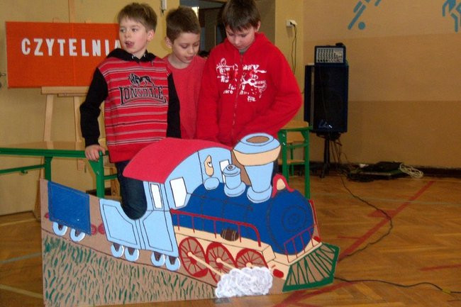 Pasowanie na czytelnika w ?dziesiątce? (zdjęcia)