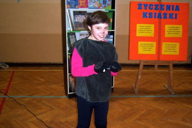 Pasowanie na czytelnika w ?dziesiątce? (zdjęcia)