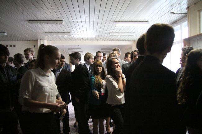 Gimnazjaliści mają ciężkie dni (zdjęcia)