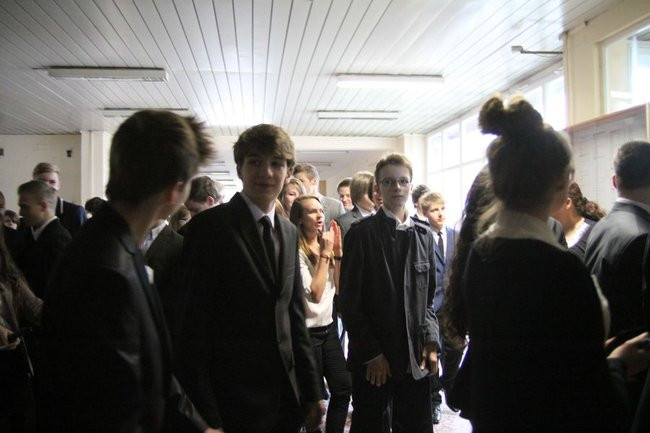 Gimnazjaliści mają ciężkie dni (zdjęcia)