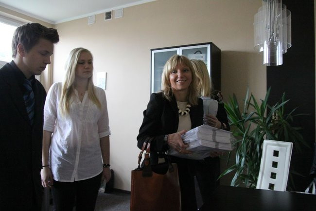 Gimnazjaliści mają ciężkie dni (zdjęcia)