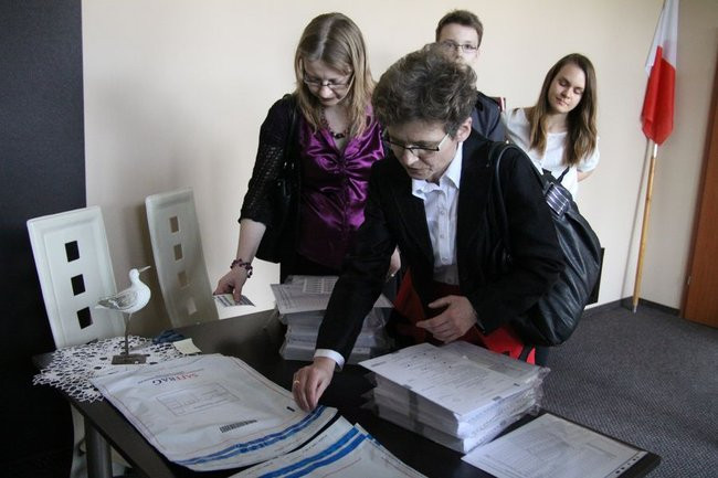 Gimnazjaliści mają ciężkie dni (zdjęcia)