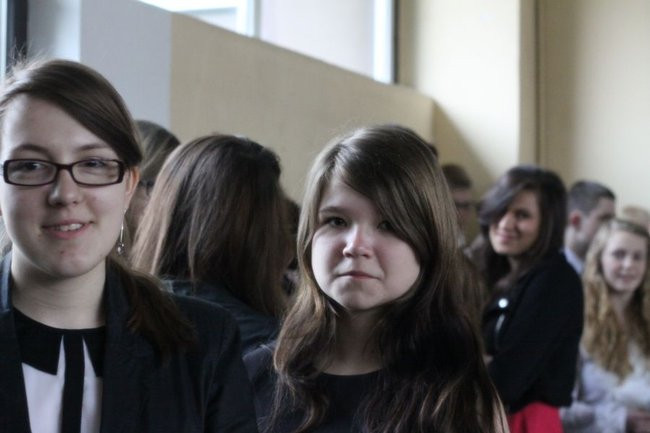 Gimnazjaliści mają ciężkie dni (zdjęcia)