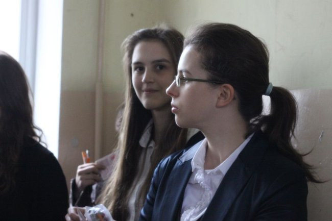 Gimnazjaliści mają ciężkie dni (zdjęcia)