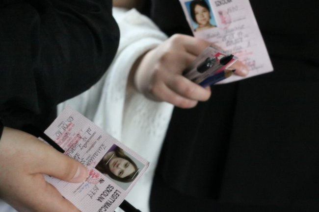 Gimnazjaliści mają ciężkie dni (zdjęcia)