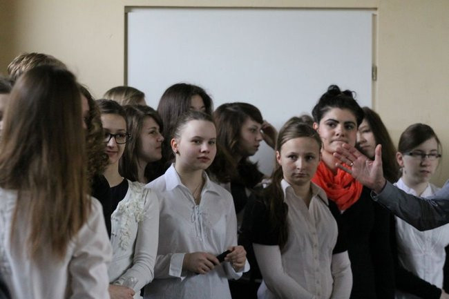Gimnazjaliści mają ciężkie dni (zdjęcia)