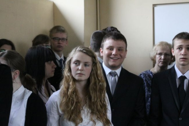 Gimnazjaliści mają ciężkie dni (zdjęcia)