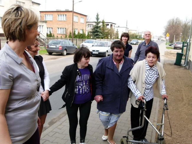 Wstęga w domu dla niepełnosprawnych (zdjęcia)