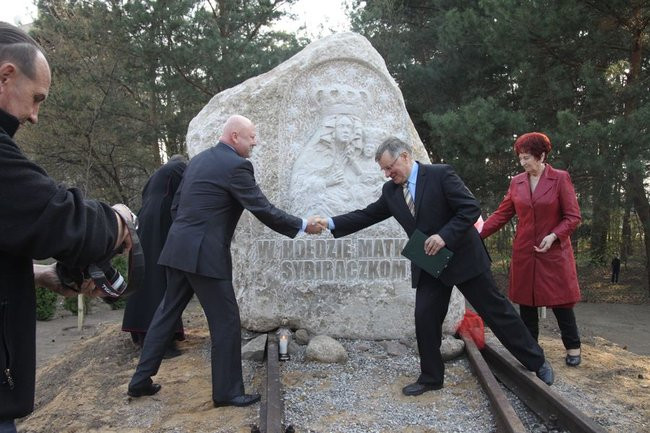 Odsłonięto Pomnik Matki Sybiraczki (zdjęcia)