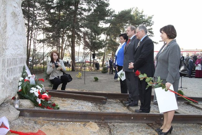 Odsłonięto Pomnik Matki Sybiraczki (zdjęcia)