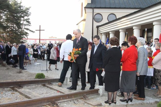 Odsłonięto Pomnik Matki Sybiraczki (zdjęcia)