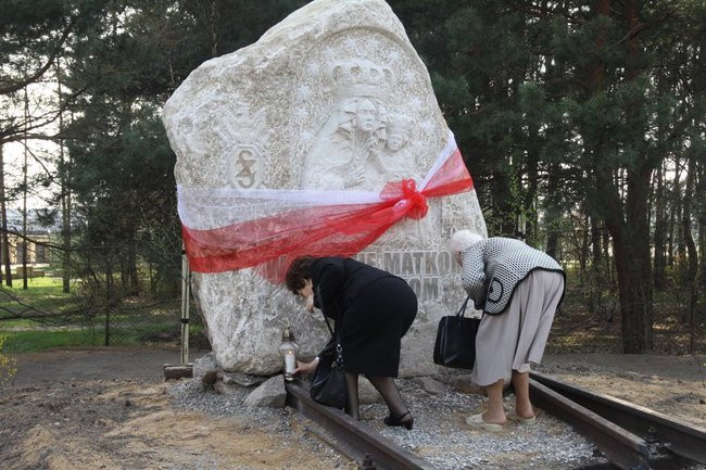 Odsłonięto Pomnik Matki Sybiraczki (zdjęcia)