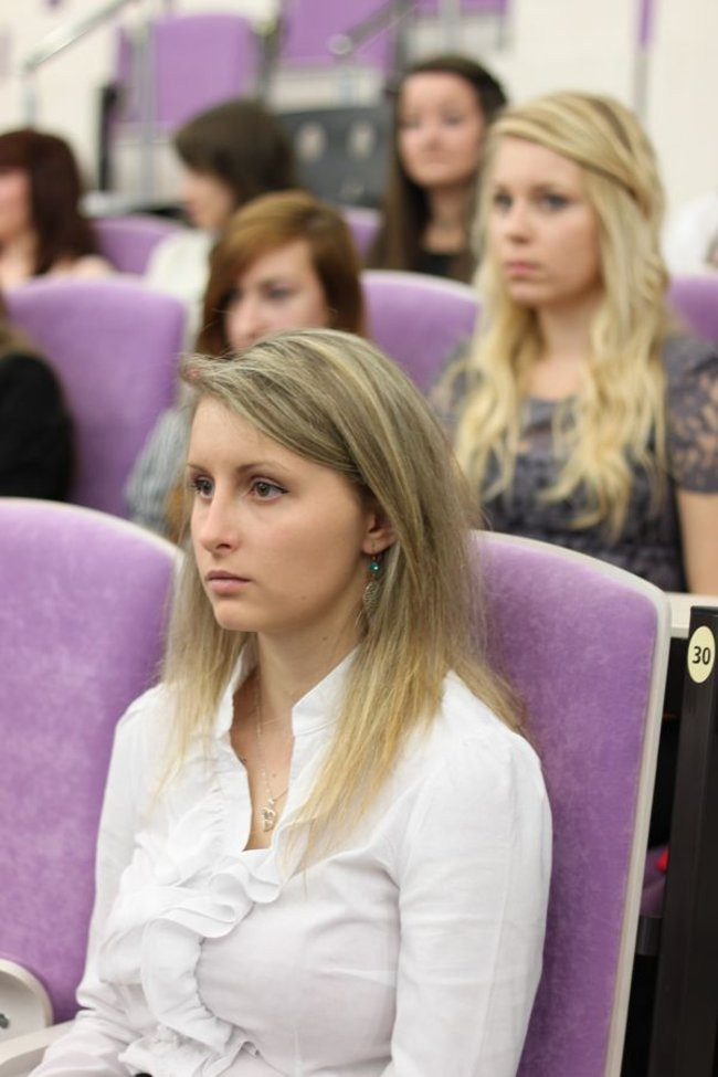 Maturzyści z IV LO pożegnali szkołę (zdjęcia)