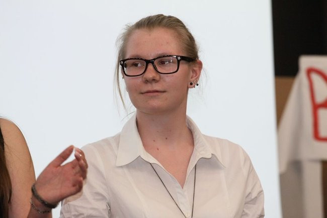 Maturzyści z IV LO pożegnali szkołę (zdjęcia)