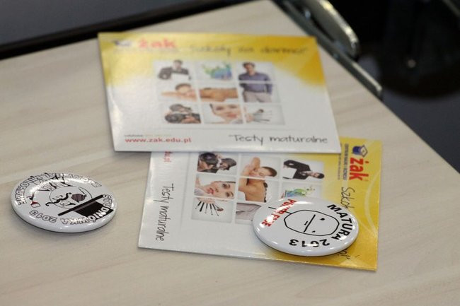 Maturzyści z IV LO pożegnali szkołę (zdjęcia)